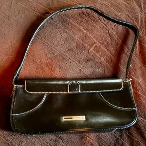 Black leather Kenneth Cole handbag purse